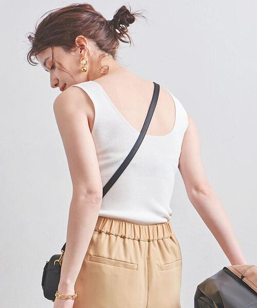 UNITED ARROWS（ユナイテッドアローズ）の「UBCB RY/N リブ キャミソール†◆（タンクトップ・レディース・ブラック/ホワイト/ダークブラウン・FREE）」の21枚目の写真