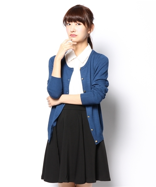 DISCOAT（ディスコート）の「【Discoat】マルチ釦カーディガン（カーディガン/ボレロ・レディース・グレー/ボルドー/ダークグリーン/ネイビー/ブルー系その他/ダークブルー/ワインレッド/ベージュ系その他/ピンク・ﾌﾘ-）」の6枚目の写真