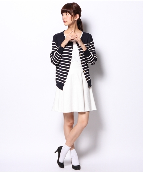 DISCOAT（ディスコート）の「【Discoat】マルチ釦カーディガン（カーディガン/ボレロ・レディース・グレー/ボルドー/ダークグリーン/ネイビー/ブルー系その他/ダークブルー/ワインレッド/ベージュ系その他/ピンク・ﾌﾘ-）」の15枚目の写真