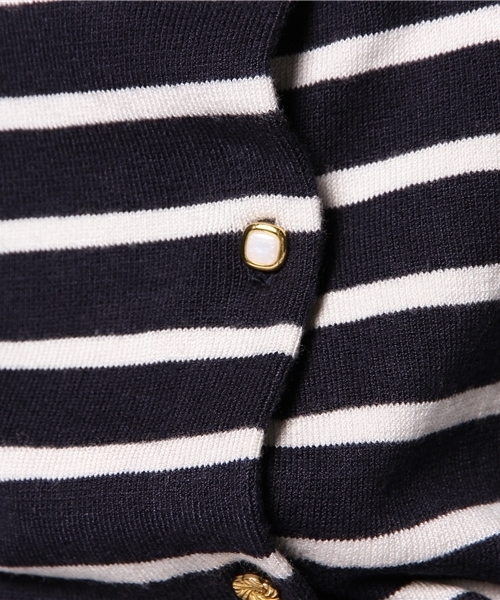 DISCOAT（ディスコート）の「【Discoat】マルチ釦カーディガン（カーディガン/ボレロ・レディース・グレー/ボルドー/ダークグリーン/ネイビー/ブルー系その他/ダークブルー/ワインレッド/ベージュ系その他/ピンク・ﾌﾘ-）」の11枚目の写真