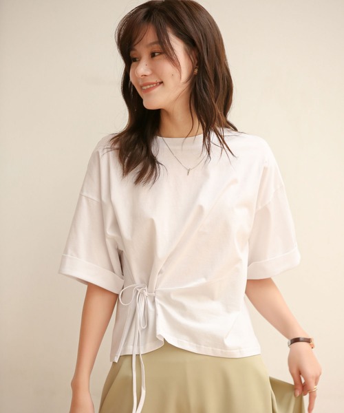 SAISON DE PAPILLON(セゾンドパピヨン)の「【コットン100%】サイドリボンTシャツカットソー(Tシャツ/カットソー)」|ホワイト