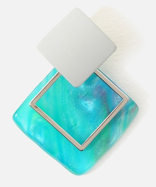 AZUL by moussy（アズールバイマウジー）の「SQUARE ACRYL EARRINGS/スクエアアクリルピアス（ピアス（両耳用）・レディース・ホワイト系その他/ブラック系その他/イエロー系その他・FREE）」の18枚目の写真