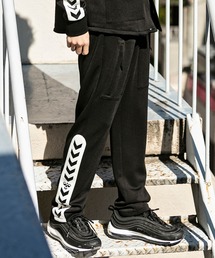 直営店・WEB限定 hummel(ヒュンメル)ポンチサイドラインパンツ