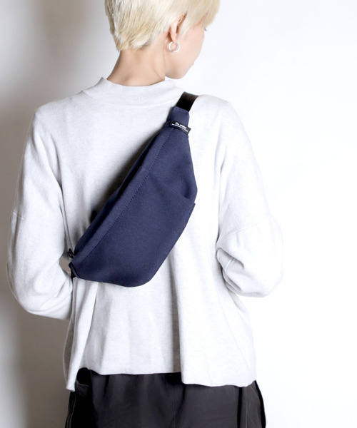 Un coeur(アンクール)の「【Un coeur/アンクール】TORO(Ⅱ) water repellent series K900016N(ボディバッグ/ウエストポーチ・レディース・ブラック/ネイビー/グレー・FREE)」の12枚目の写真