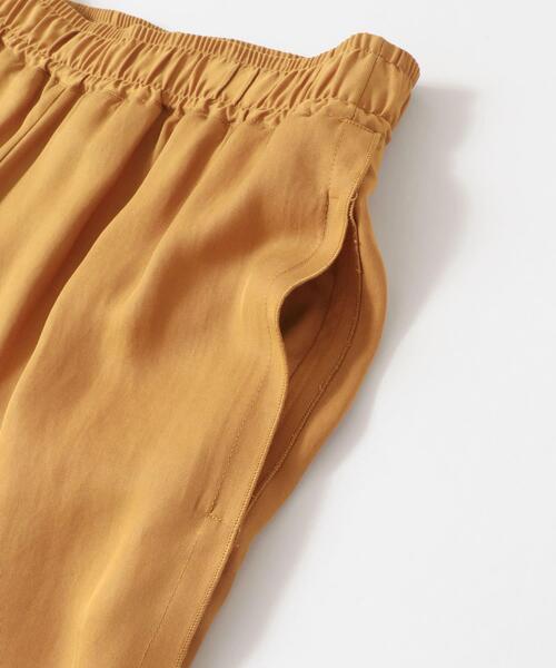 LAATO（ラート）の「SIDE DEEP SLIT PANTS（その他パンツ・レディース・ベージュ/キャメル・38/36）」の12枚目の写真