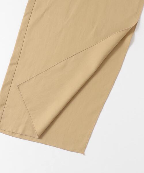 LAATO（ラート）の「SIDE DEEP SLIT PANTS（その他パンツ・レディース・ベージュ/キャメル・38/36）」の6枚目の写真