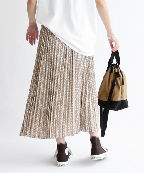 JOURNAL STANDARD relume（ジャーナルスタンダード　レリューム）の「ガラプリーツスカート◆（スカート・レディース・ブラック/ベージュ・FREE）」の22枚目の写真