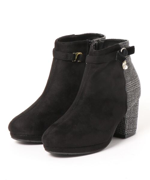 Realta（レアルタ）の「Realta(レアルタ) 2Wayチャーム付きコンビ ショートブーツ（ブーツ・レディース・ブラック/ダークブラウン/ブラック系その他/ブラウン・L/M/LL/S）」の5枚目の写真