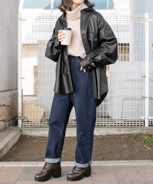 PairPair（ペアペア）の「CPOフェイクレザーシャツ(ユニセックス)（シャツ/ブラウス・メンズ・ブラック/アイボリー・FREE）」の6枚目の写真