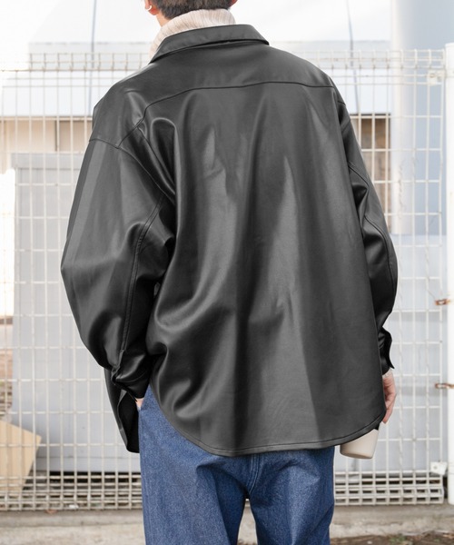 PairPair（ペアペア）の「CPOフェイクレザーシャツ(ユニセックス)（シャツ/ブラウス・メンズ・ブラック/アイボリー・FREE）」の4枚目の写真