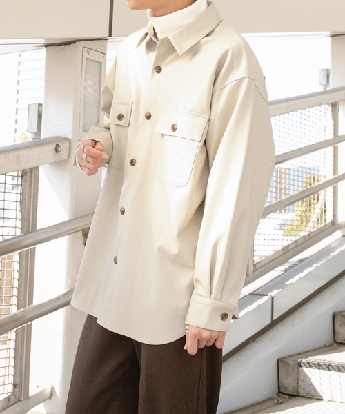 PairPair（ペアペア）の「CPOフェイクレザーシャツ(ユニセックス)（シャツ/ブラウス・メンズ・ブラック/アイボリー・FREE）」の5枚目の写真