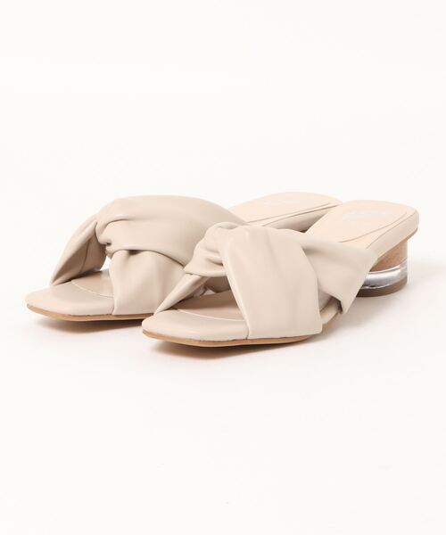 KOBE LETTUCE(コウベレタス)の「ツイストベルトクリアヒールサンダル(サンダル・レディース・ブラック/モカ/ライトベージュ・LL/M/L)」の12枚目の写真