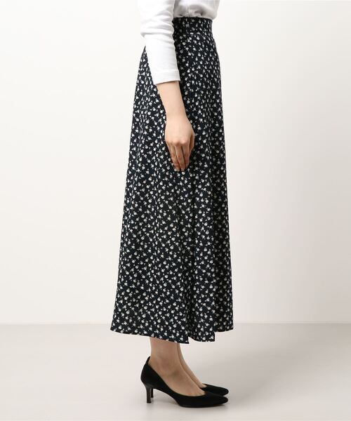 flower(フラワー)の「フォーリングフラワースカート(スカート・レディース・ブラック/イエロー・FREE)」の11枚目の写真