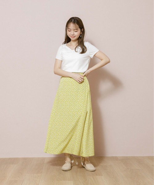 flower(フラワー)の「フォーリングフラワースカート(スカート・レディース・ブラック/イエロー・FREE)」の6枚目の写真