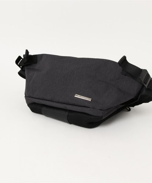 m.f.editorial（エムエフエディトリアル）の「エムエフエディトリアルメンズ/m.f.editorial：MEN 横型ワンショルダーバッグ（ショルダーバッグ・メンズ・ブラック/グレー系その他2・FREE）」の3枚目の写真