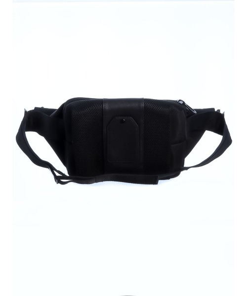 m.f.editorial（エムエフエディトリアル）の「エムエフエディトリアルメンズ/m.f.editorial：MEN 横型ワンショルダーバッグ（ショルダーバッグ・メンズ・ブラック/グレー系その他2・FREE）」の5枚目の写真