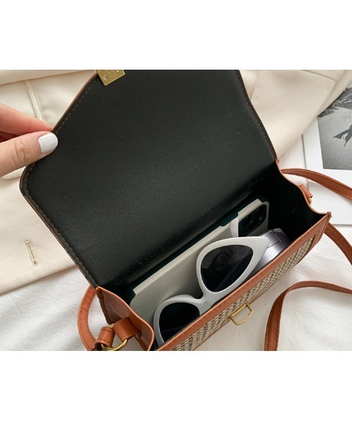 DEVICE（デバイス）の「韓国風 チェック スクエアパイピングミニショルダーバッグ（ショルダーバッグ・レディース・ブラック/ダークブラウン/ブラウン・FREE）」の16枚目の写真