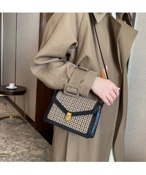 DEVICE（デバイス）の「韓国風 チェック スクエアパイピングミニショルダーバッグ（ショルダーバッグ・レディース・ブラック/ダークブラウン/ブラウン・FREE）」の7枚目の写真