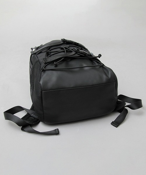 REGiSTA（レジスタ）の「REGiSTA / レジスタ / シープスレザーライク フェイクレザー ボードストラップ  バックパック / 大容量 / リュック（バックパック/リュック・メンズ・ブラック・FREE）」の14枚目の写真