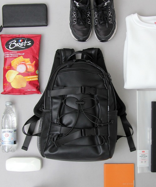 REGiSTA（レジスタ）の「REGiSTA / レジスタ / シープスレザーライク フェイクレザー ボードストラップ  バックパック / 大容量 / リュック（バックパック/リュック・メンズ・ブラック・FREE）」の5枚目の写真