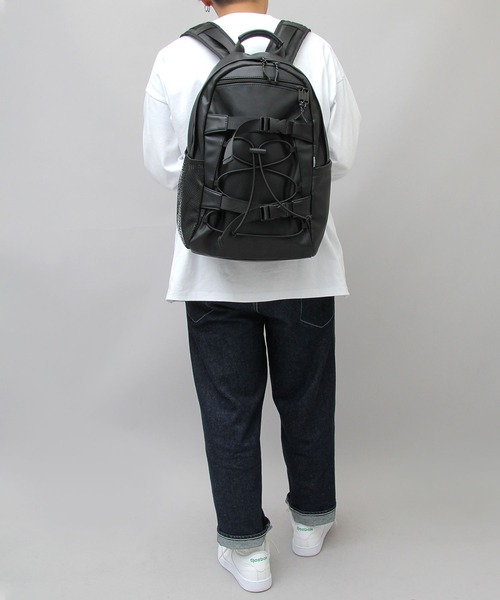REGiSTA（レジスタ）の「REGiSTA / レジスタ / シープスレザーライク フェイクレザー ボードストラップ  バックパック / 大容量 / リュック（バックパック/リュック・メンズ・ブラック・FREE）」の16枚目の写真