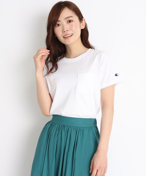 Champion（チャンピオン）の「Champion コットン（綿）ポケットTシャツ（Tシャツ/カットソー・レディース・ブラック/カーキ/オフホワイト・02/03）」の2枚目の写真
