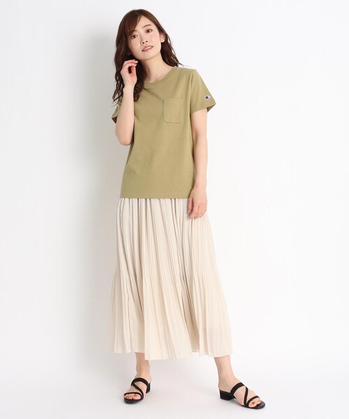 Champion（チャンピオン）の「Champion コットン（綿）ポケットTシャツ（Tシャツ/カットソー・レディース・ブラック/カーキ/オフホワイト・02/03）」の4枚目の写真