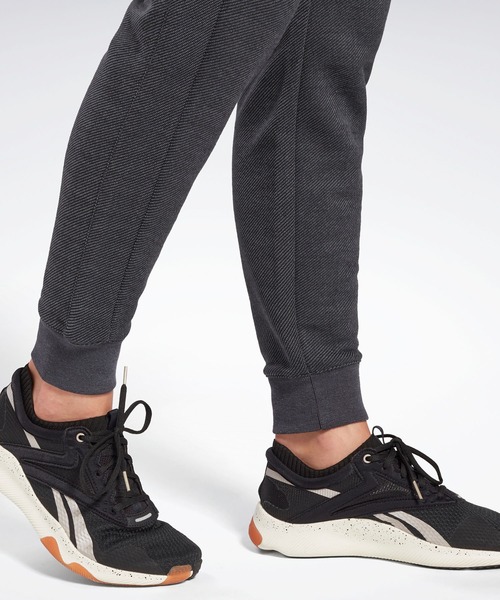 Reebok(リーボック)の「テクスチャード パンツ / Textured Pants(スウェットパンツ・レディース・ブラック/ヘザーグレー・SMALL/X-SMALL/MEDIUM/LARGE/X-LARGE/XX-LARGE)」の11枚目の写真