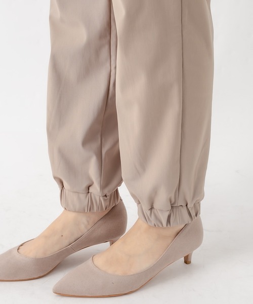 RIVE DROITE(リヴドロワ)の「上質な大人カジュアルが叶う ドロストジョガーパンツ(その他パンツ・レディース・ベージュ/ボルドー/ブラック・36/38)」の18枚目の写真