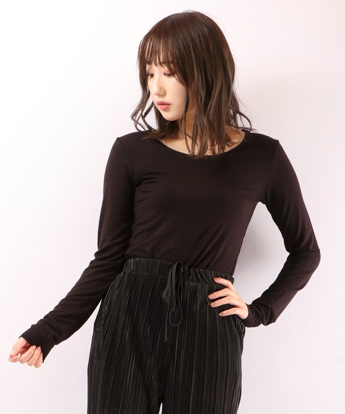 FUNALIVE(ファンアライブ)の「PAGE ONE 無地Uネック長袖Tシャツ(Tシャツ/カットソー・レディース・ダークグレー/ブラック/ネイビー/杢グレー/オフホワイト・FREE)」の8枚目の写真