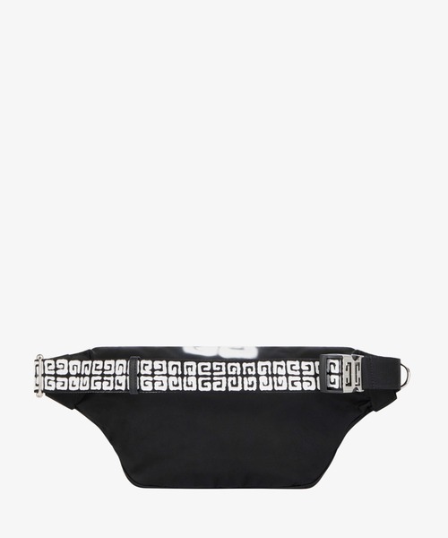 GIVENCHY(ジバンシイ)の「タグエフェクト 4Gプリント エッセンシャル U ウエストバッグ(ボディバッグ/ウエストポーチ・メンズ・ブラック・ONE SIZE)」の2枚目の写真
