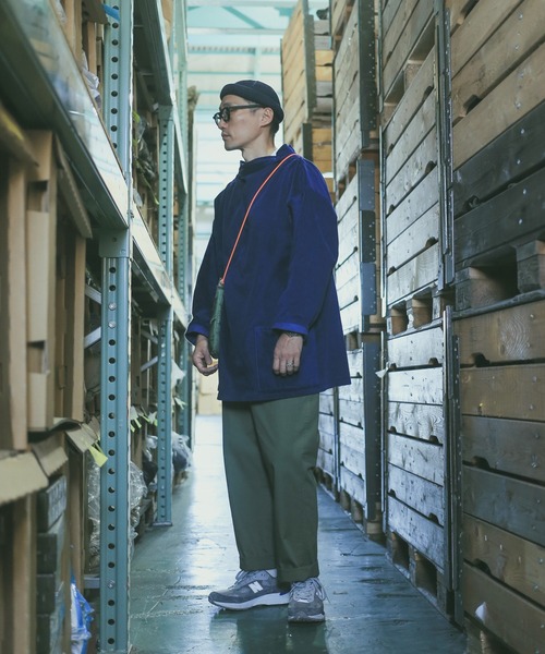 WAIPER.inc(ワイパーインク)の「NEWLYN-C CORDUROY SMOCK ROUND NECK(シャツ/ブラウス・メンズ・ブラック/ネイビー/ブラウン/タン・M/L/XL)」の10枚目の写真