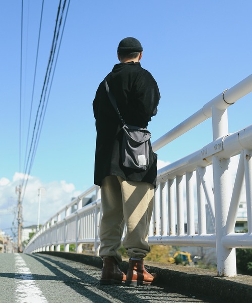 WAIPER.inc(ワイパーインク)の「NEWLYN-C CORDUROY SMOCK ROUND NECK(シャツ/ブラウス・メンズ・ブラック/ネイビー/ブラウン/タン・M/L/XL)」の13枚目の写真