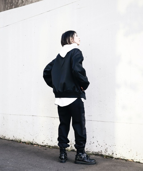 AFYF（エーエフワイエフ）の「AFYFPHOTOGRAPHER MA-1/ビッグシルエット フォトグラファーMA-1（MA-1・メンズ・ブラック/ネイビー/ブラック系その他・22cm）」の4枚目の写真