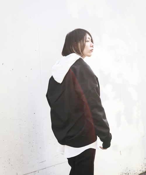 AFYF（エーエフワイエフ）の「AFYFPHOTOGRAPHER MA-1/ビッグシルエット フォトグラファーMA-1（MA-1・メンズ・ブラック/ネイビー/ブラック系その他・22cm）」の10枚目の写真