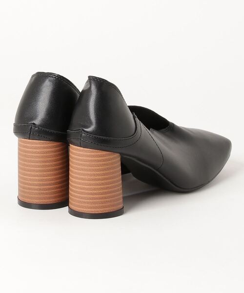 Solace(ソレイス)の「スクエアトゥVカットパンプス(パンプス・レディース・ブラック/グリーン/アイボリー・LL/M/L)」の12枚目の写真