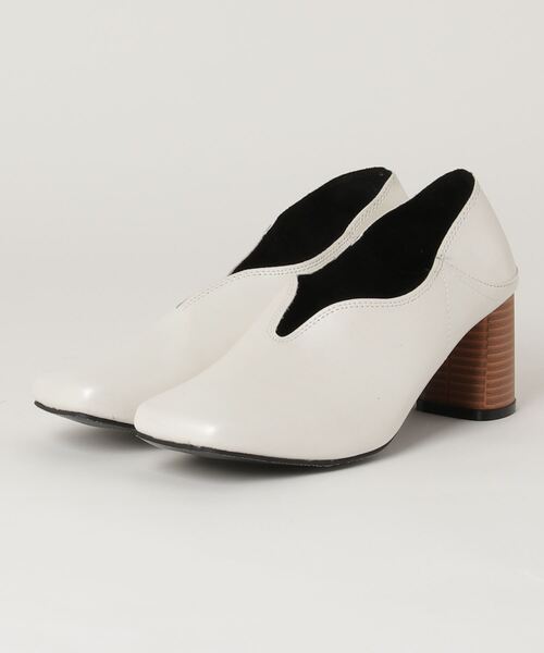 Solace(ソレイス)の「スクエアトゥVカットパンプス(パンプス・レディース・ブラック/グリーン/アイボリー・LL/M/L)」の14枚目の写真