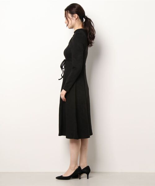 ANDGEEBEE（アンジービー）の「フロントオープンカットワンピ（ワンピース・レディース・ブラック/ネイビー・MEDIUM）」の4枚目の写真