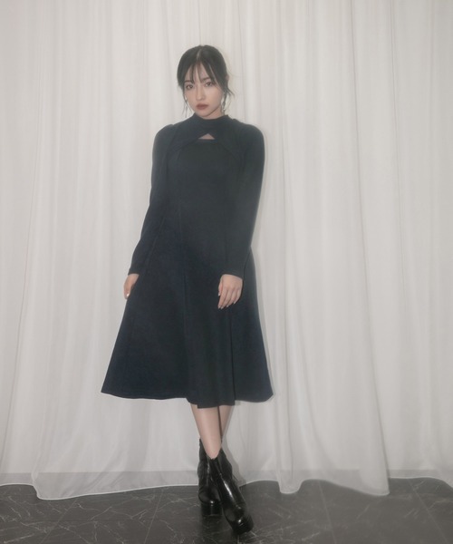 ANDGEEBEE（アンジービー）の「フロントオープンカットワンピ（ワンピース・レディース・ブラック/ネイビー・MEDIUM）」の7枚目の写真