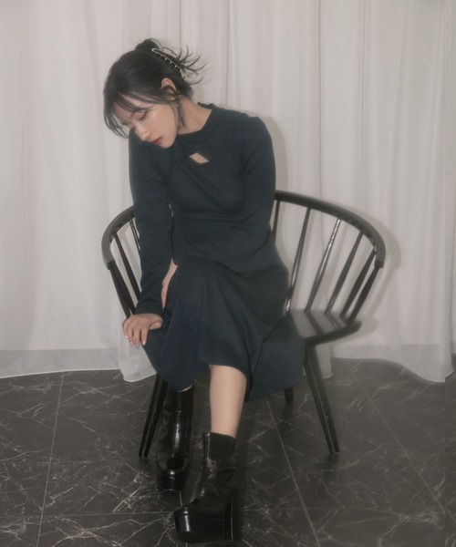 ANDGEEBEE（アンジービー）の「フロントオープンカットワンピ（ワンピース・レディース・ブラック/ネイビー・MEDIUM）」の9枚目の写真