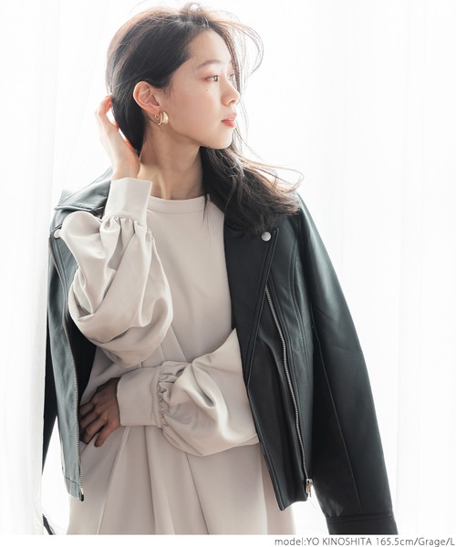 coca（coca）（コカ）の「バルーンスリーブワンピース（ワンピース・レディース・ブラック/グレイッシュベージュ・M/L）」の11枚目の写真