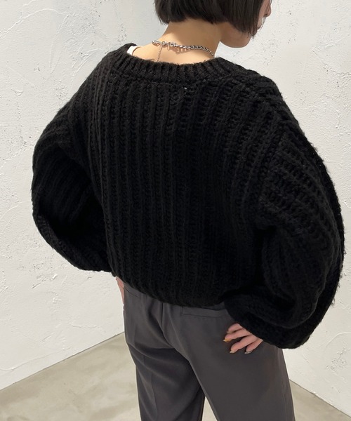apres jour mignon（アプレジュールミニョン）の「ざっくり編みニット【ZOZOTOWN限定アイテム】（ニット/セーター・レディース・ブラック/グリーン/ライトベージュ・X-LARGE/フリー）」の7枚目の写真