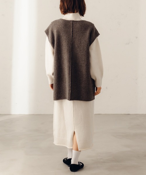 fupel（フぺル）の「キーネックMIXニットベスト（ベスト・レディース・ダークブラウン/ライトグリーン・SMALL/MEDIUM）」の6枚目の写真