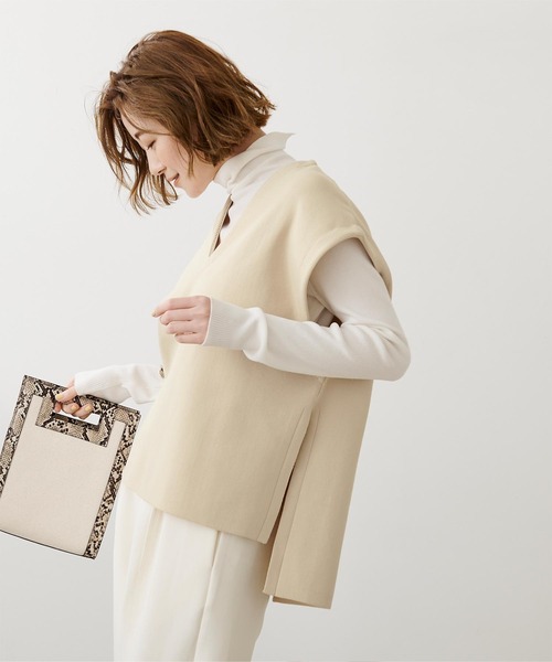 UR'S(ユアーズ)の「Vネックニットベスト(ベスト・レディース・ネイビー/ブラック/アイボリー・M/S/L)」の8枚目の写真