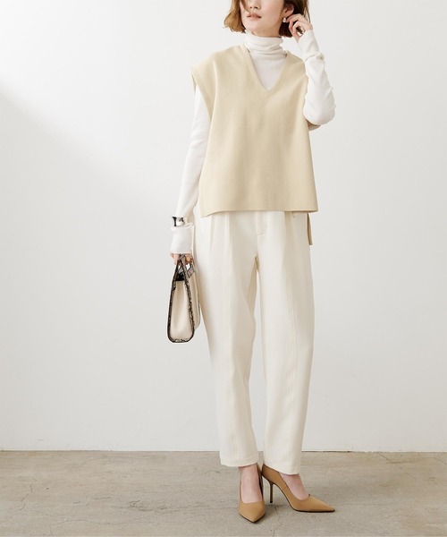 UR'S(ユアーズ)の「Vネックニットベスト(ベスト・レディース・ネイビー/ブラック/アイボリー・M/S/L)」の9枚目の写真