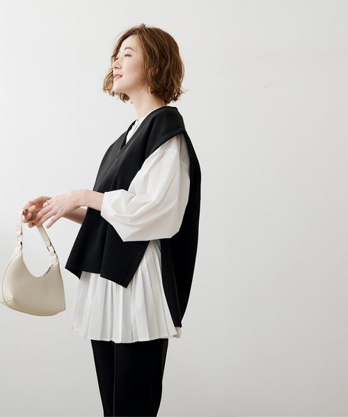 UR'S(ユアーズ)の「Vネックニットベスト(ベスト・レディース・ネイビー/ブラック/アイボリー・M/S/L)」の11枚目の写真