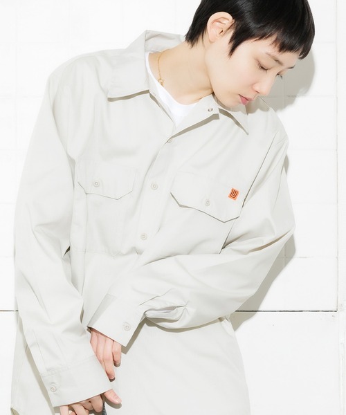 UNIVERSAL OVERALL（ユニバーサルオーバーオール）の「UNIVERSAL OVERALL/ユニバーサルオーバーオール WORKER’S SHIRT ワークシャツ シャツ（シャツ/ブラウス・メンズ・ブラック/ライトグリーン/ライトベージュ/サックスブルー/グリーン/グレー・XL/M/S/L）」の4枚目の写真