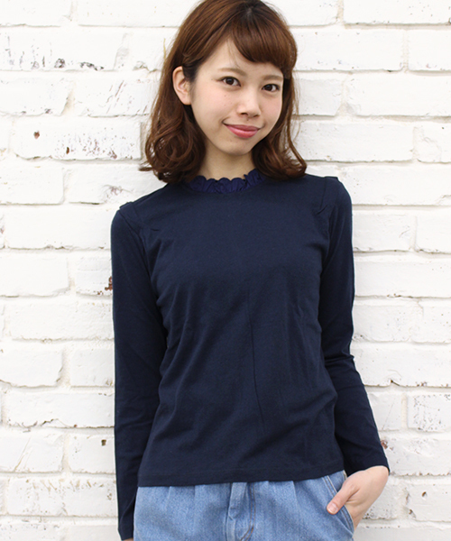 Kastane（カスタネ）の「【Kastane】衿フリルプルオーバー（Tシャツ/カットソー・レディース・オフホワイト/ネイビー・FREE）」の2枚目の写真