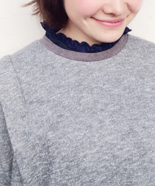 Kastane（カスタネ）の「【Kastane】衿フリルプルオーバー（Tシャツ/カットソー・レディース・オフホワイト/ネイビー・FREE）」の5枚目の写真