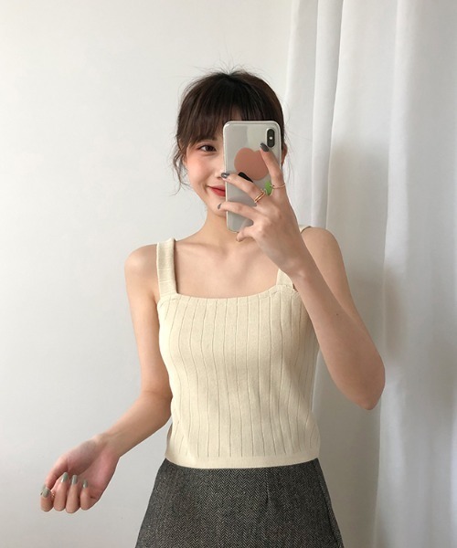 yuue' ( wear )（ユーイ）の「シンプルリブニットタンクトップ（タンクトップ・レディース・ホワイト/ブラック/カーキ/ライトベージュ・FREE）」の7枚目の写真